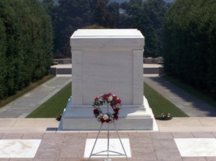 TomboftheUnknownsinWashingtonDC thumb Happy Veterans Day