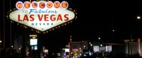 Welcome to Las Vegas sign at night