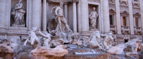 Trevi Fountain in Rome Italy