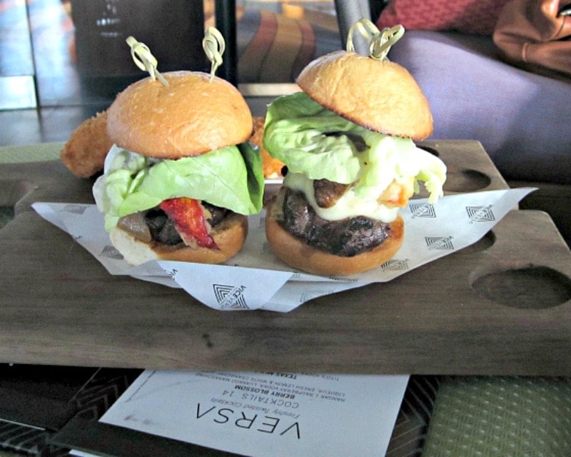 Surf & turf sliders at Vice Versa, Vdarra