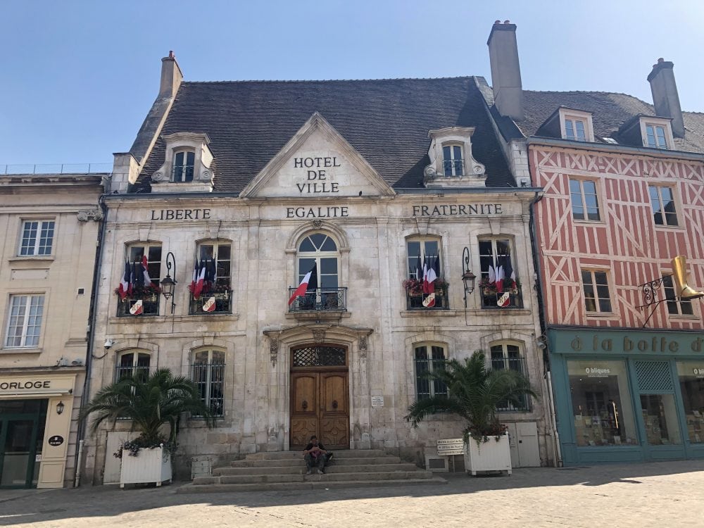 Auxerre in known for its Renaissance architecture