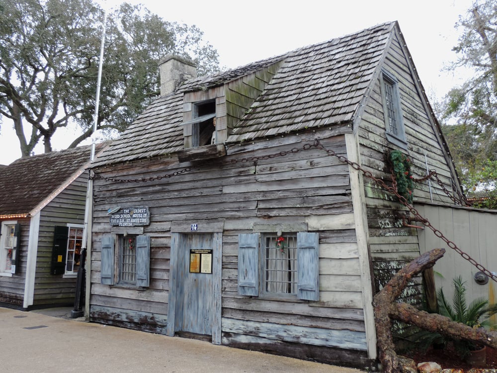 The Oldest Wooden School House is a museum that shows what school life was like in the 1700s. 