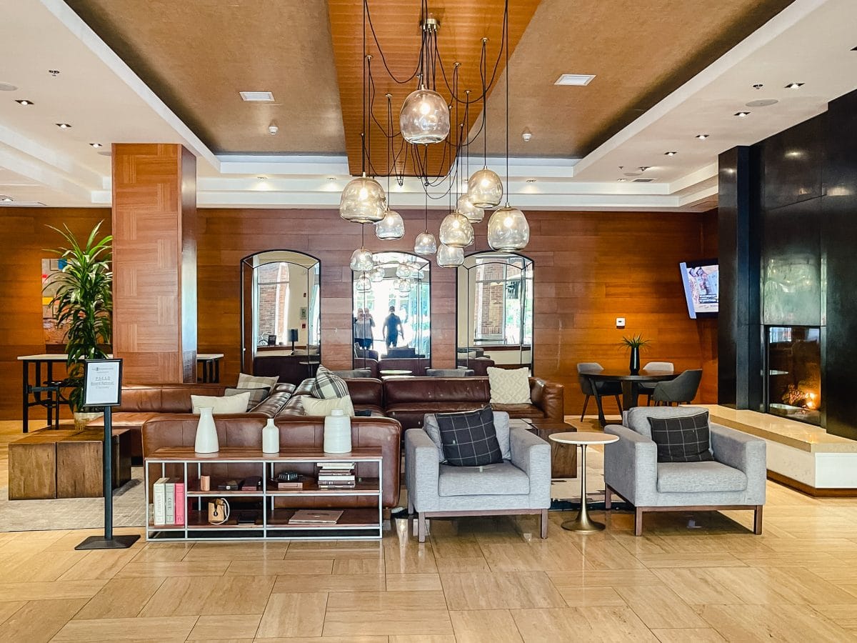 expansive lobby at heathman hotel kirkland